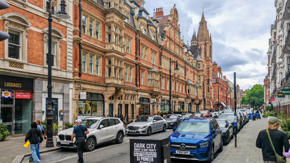 Knightsbridge, Creative Commons CC0 Copyright-free License